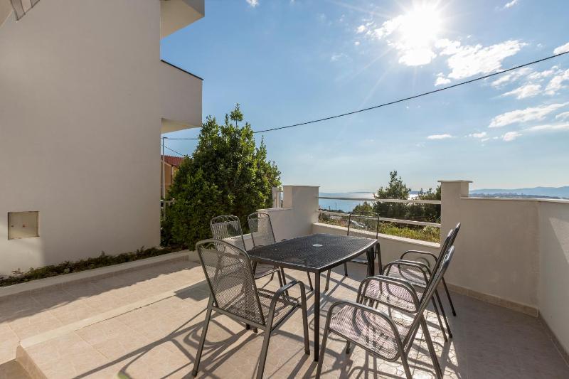 Family friendly house with a swimming pool Podstrana Split - 21718 - image 15