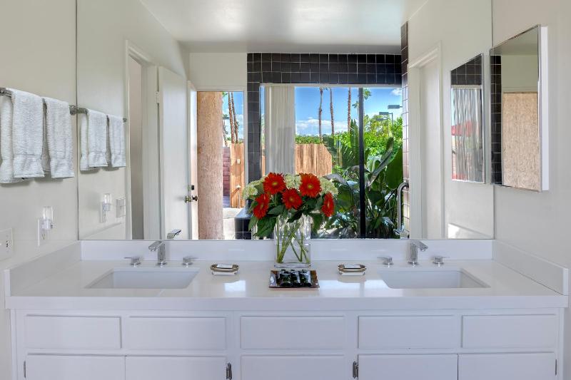 Sundance Villas by Private Villa Management - image 21