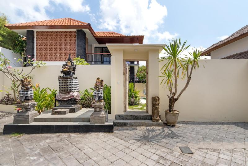 Villa Ambalika by Villa Finder - image 32