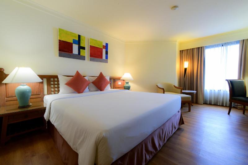 Deluxe Double Room image 3