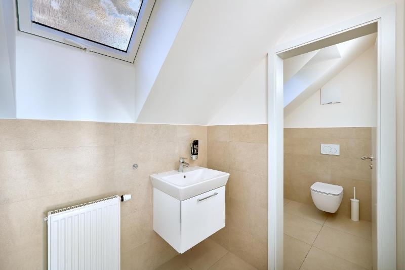 DownTown Suites Rubesova - image 2