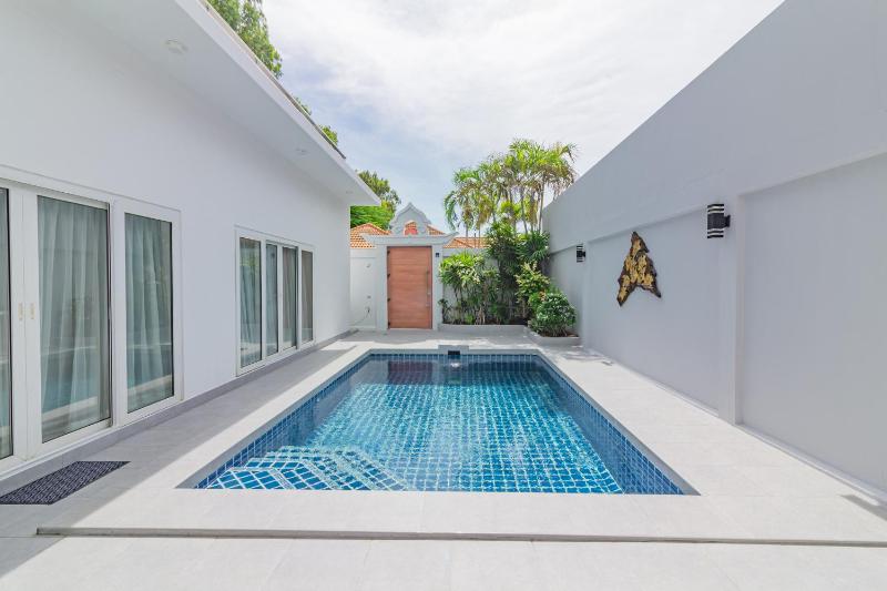Majestic Bliss:3BDR pool villa - image 1