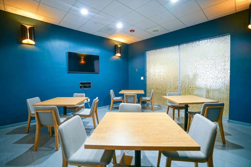 Sheraton Tucson Hotel & Suites - image 21