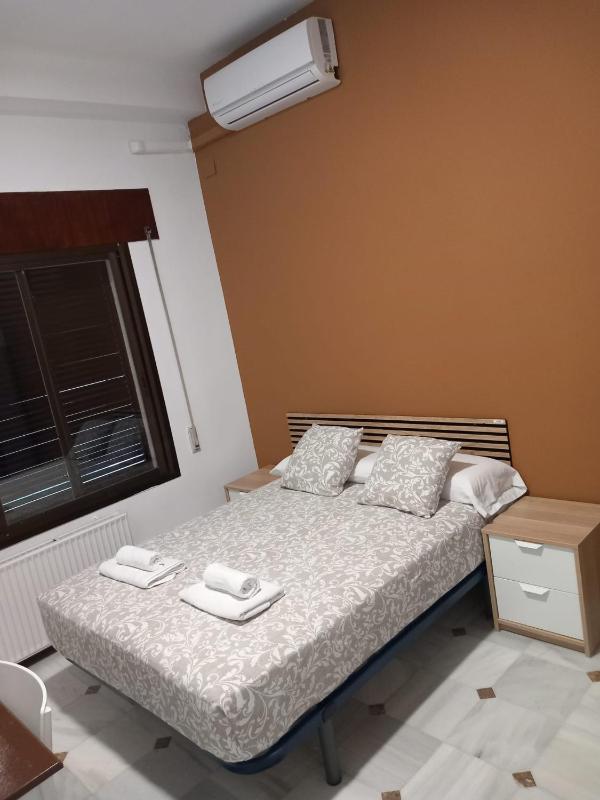 Double Room with Private Bathroom image 2