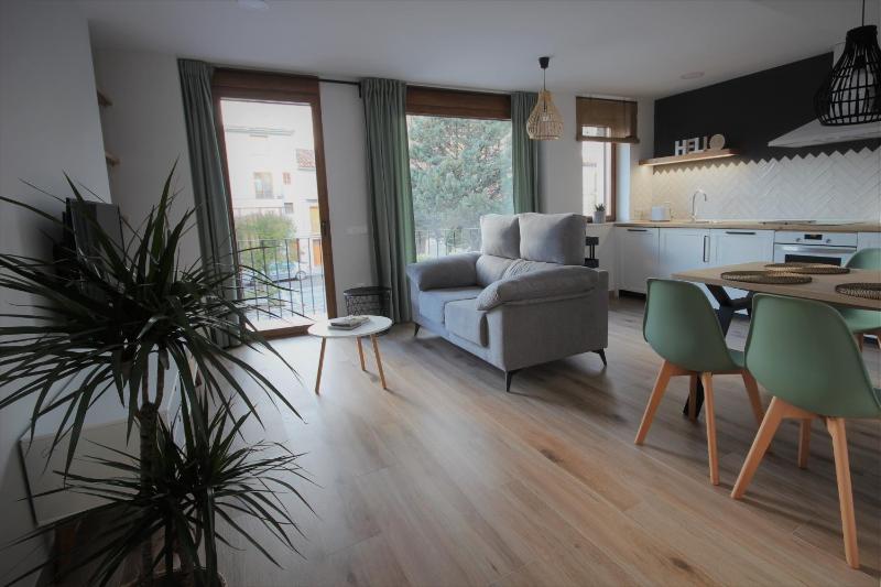 Deluxe Suite with Spa Bath image 2