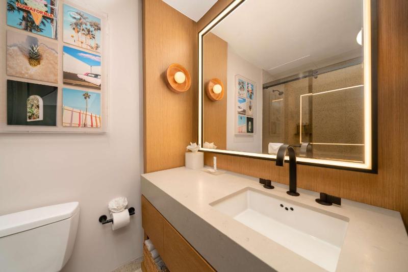 DELUXE LOFT - 1 KING image 3