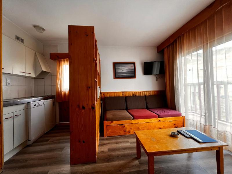 Apartment with Mountain View image 4