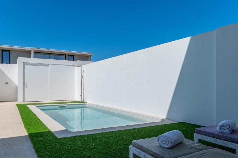 BmyGuest Collection - Meco Sunset & Pool Villa - image 9