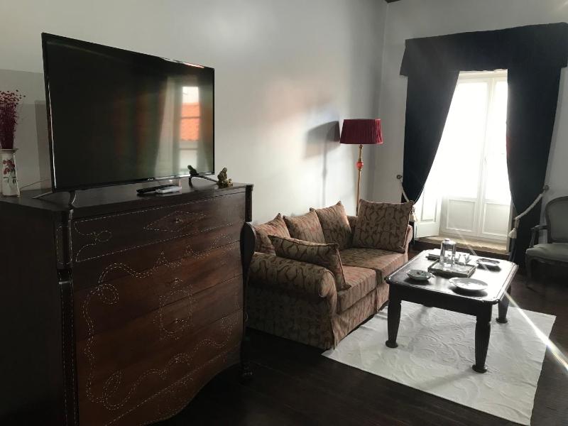 Superior King Room image 2