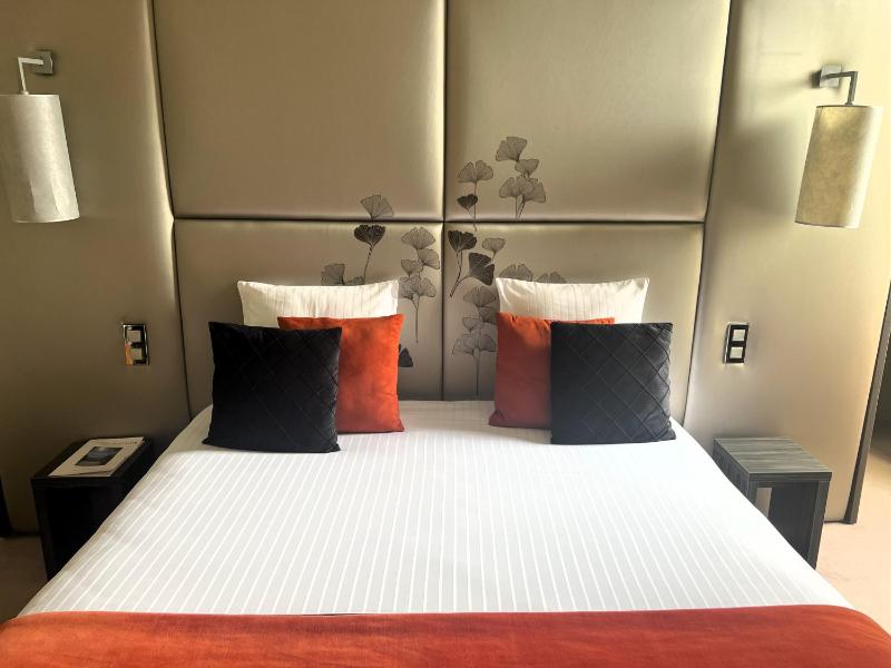 Deluxe Double Room image 1