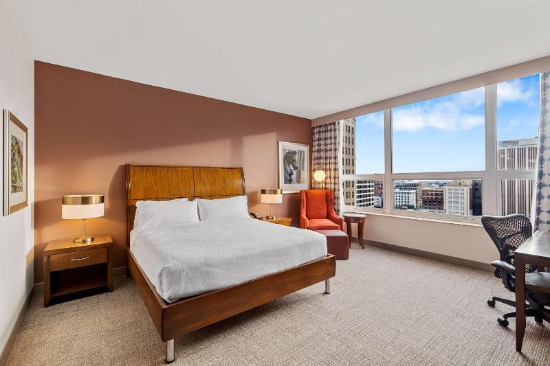 King Room image 1