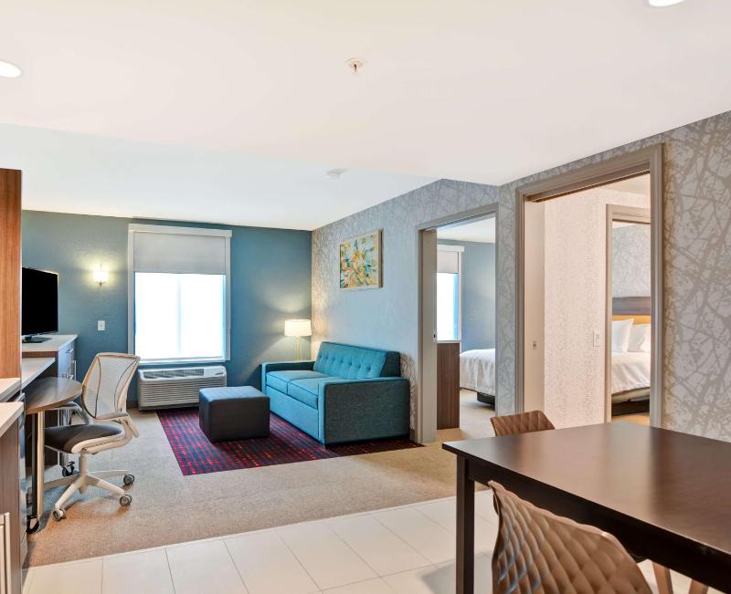 One-Bedroom Queen Suite - Non-Smoking image 1