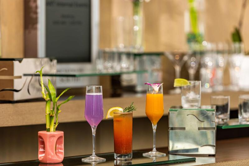 The Art Hotel Denver Curio Collection by Hilton - image 9