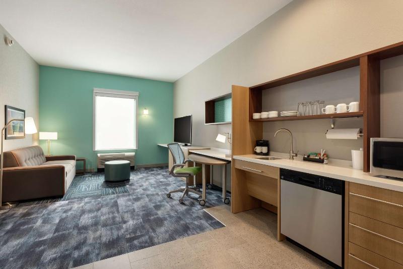 King Suite - Hearing Access/Non-Smoking image 4