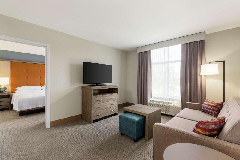 One-Bedroom King Suite - Non-Smoking image 4