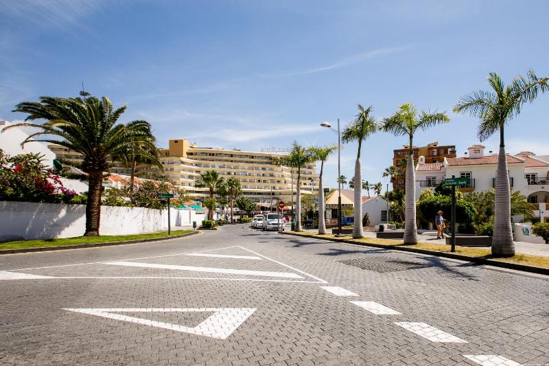 Studio Apartment image 4