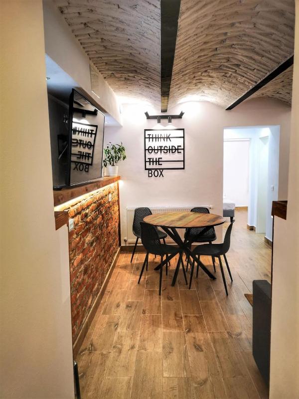T House - image 15