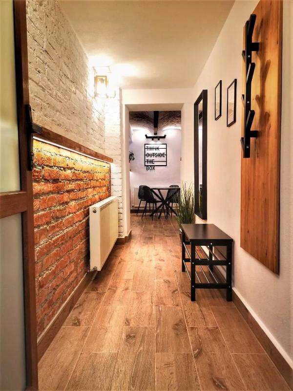 T House - image 21