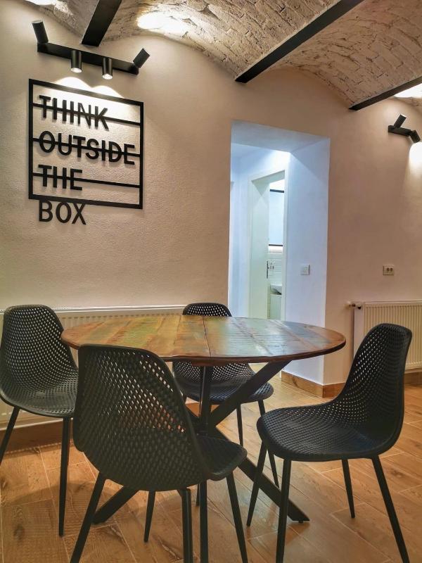 T House - image 34