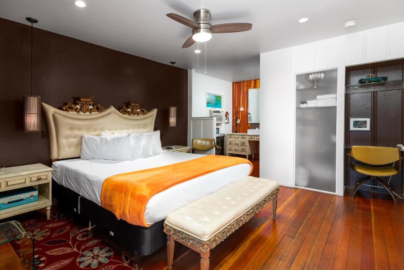 Deluxe Double Room image 1
