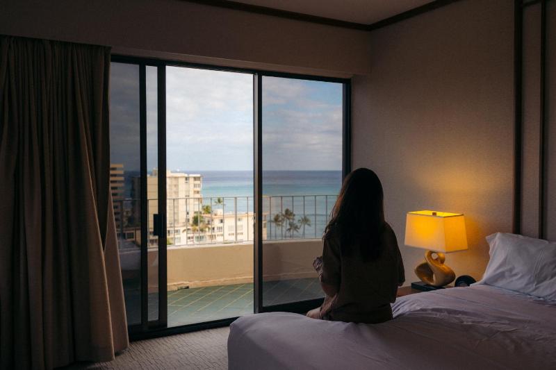 Lotus Honolulu Hotel - image 4