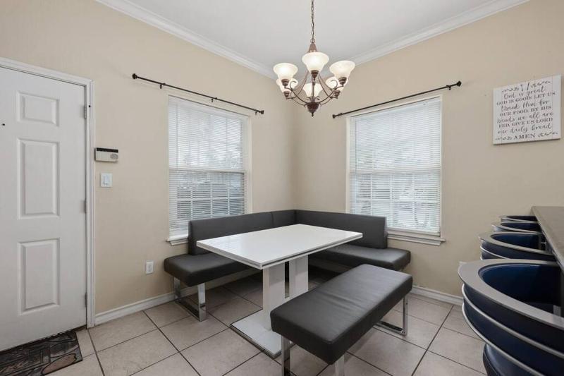 Luxury 3 Bed 2 Bath 1st Floor Condo Near Beach - image 21
