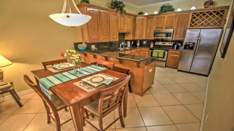 2 Bed 2 Bath 1st Floor Condo By Beach w Pool - image 14