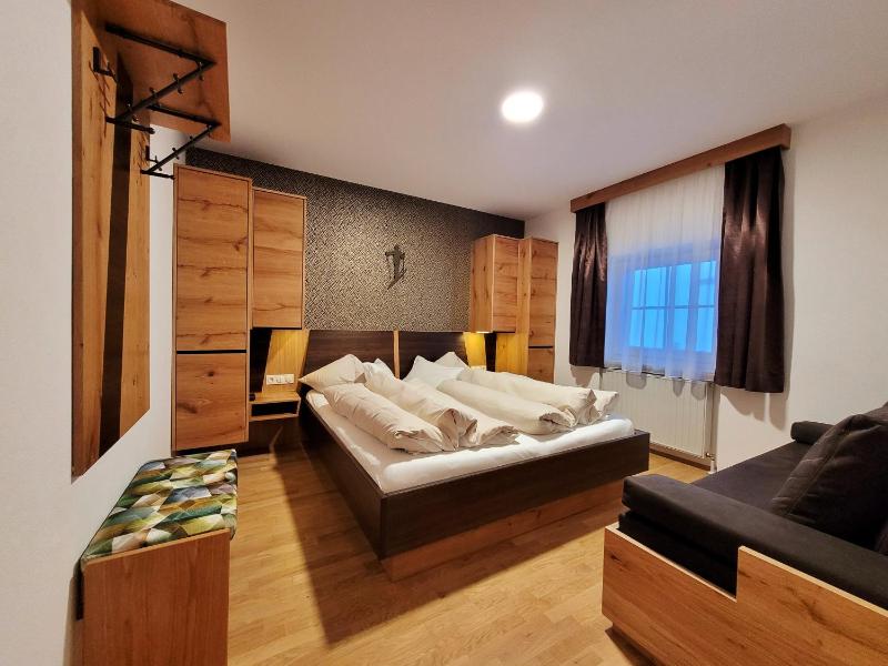 Double Room image 1