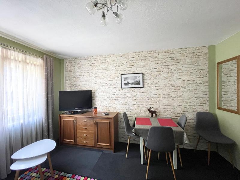 King Room with Balcony image 2