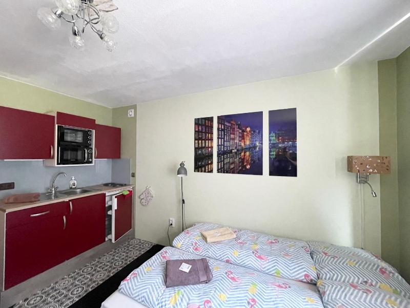 King Room with Balcony image 3
