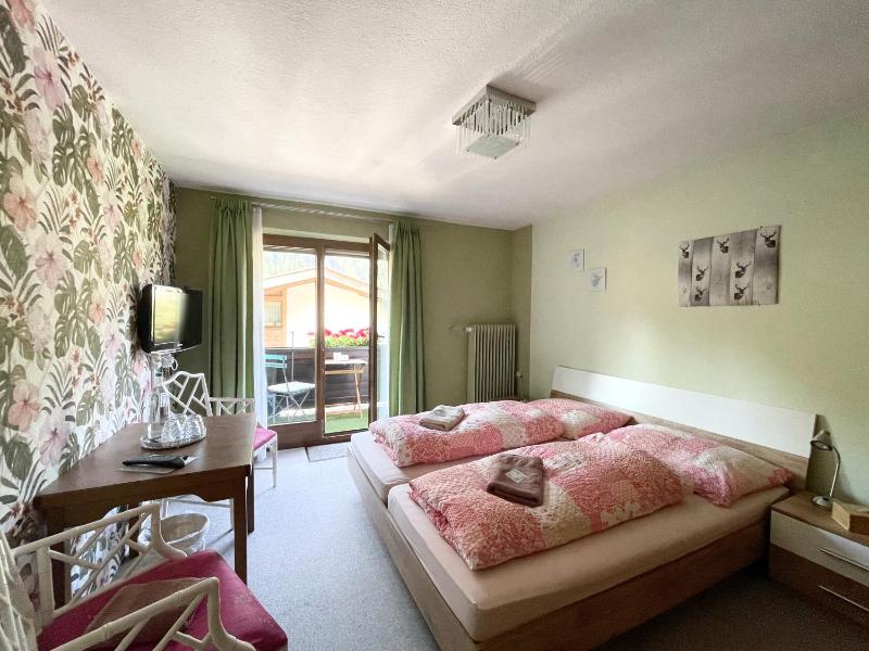 King Room with Balcony image 4