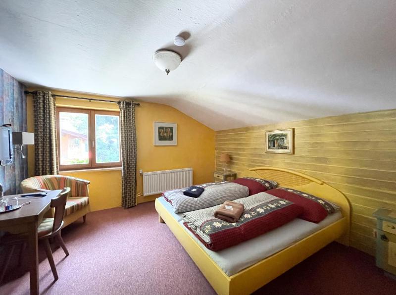 Double Room image 2