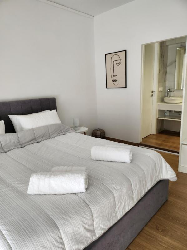Three-Bedroom Apartment image 4