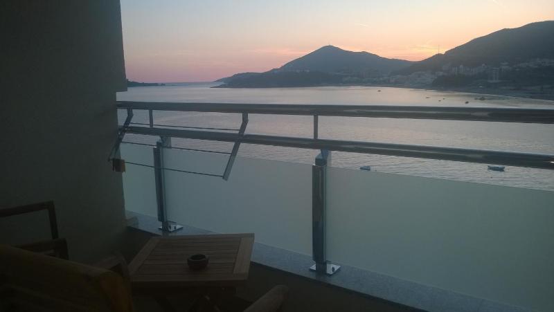 Double Room with Terrace and Sea View   image 2