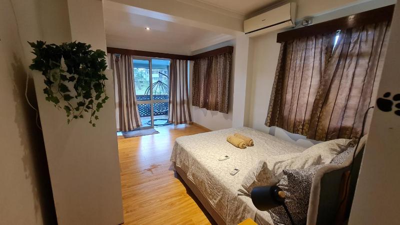 Spacious 3 BRM Apartment - image 4