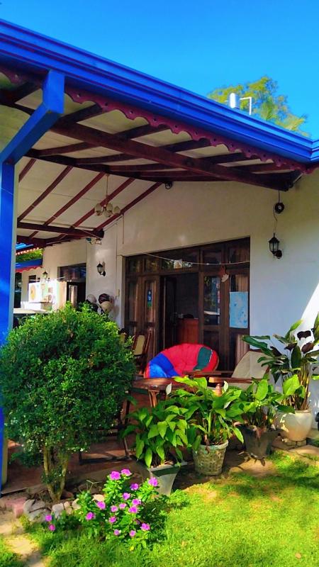 Kandy Inn by Moon hills - image 7