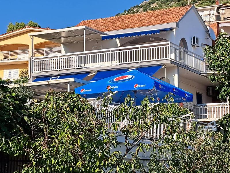 Jelaska Apartment Images