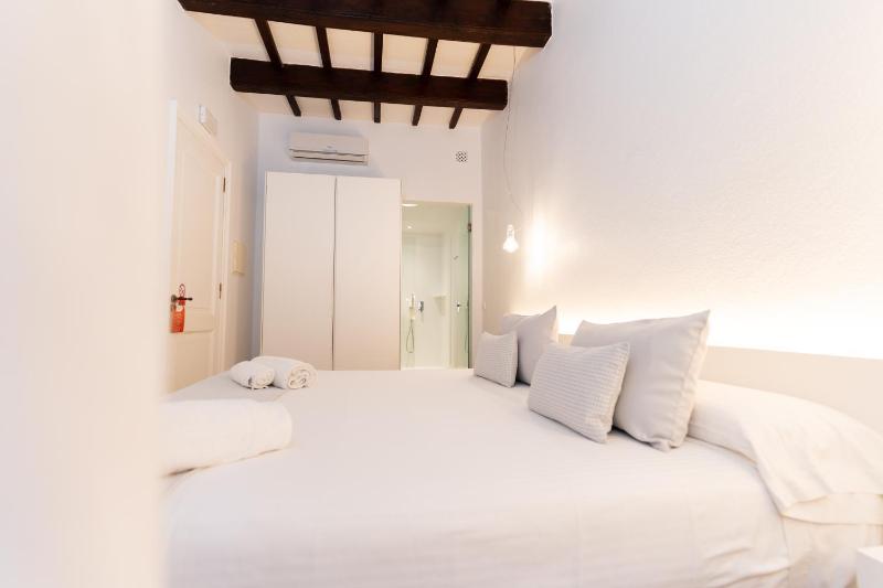 Economy Double Room (Ground Floor) image 4