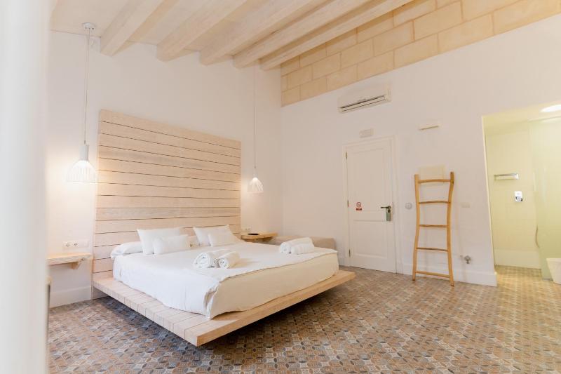 Superior Double Room image 2