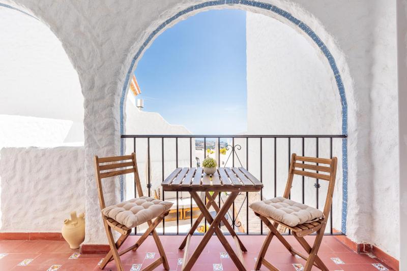 Casa de la Buena Vida - 3 Bedroom Townhouse with Sea View - image 4