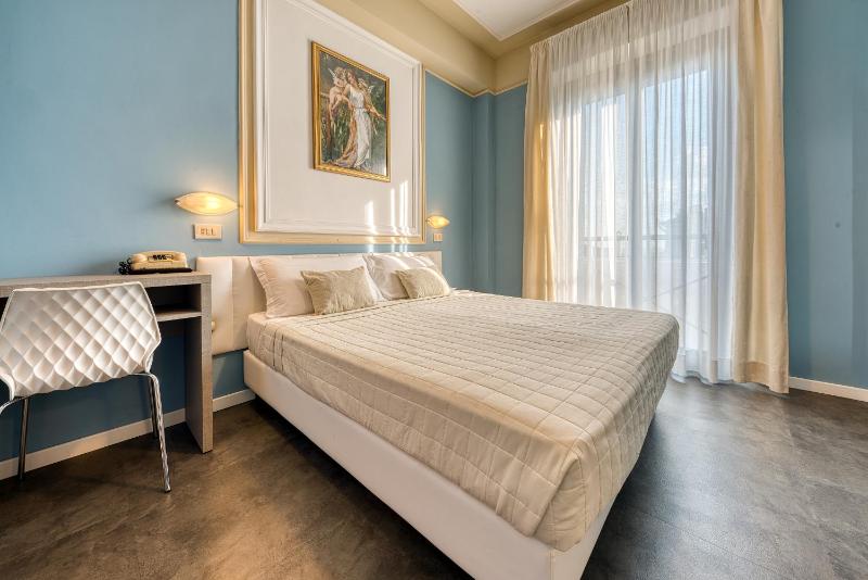 Standard Double Room image 1