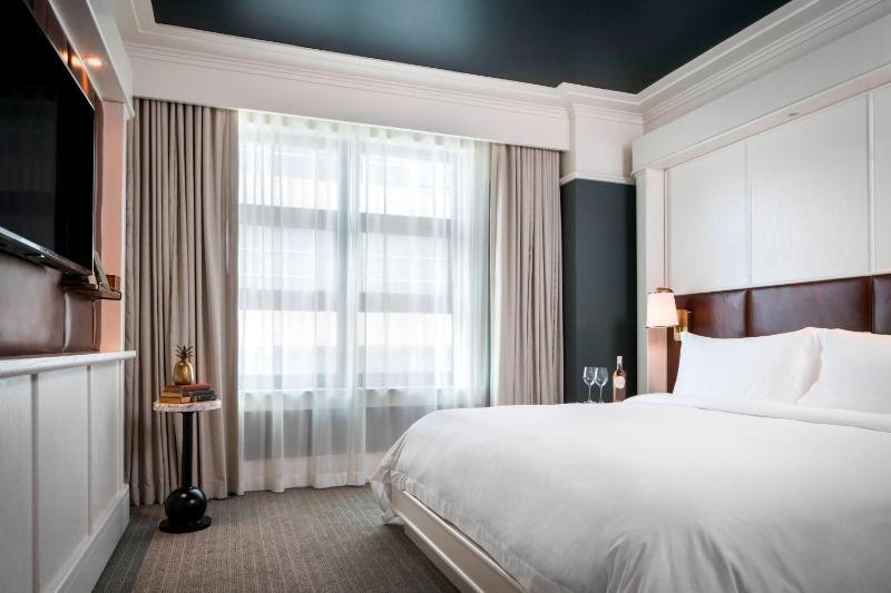 Perry Lane Hotel a Luxury Collection Hotel Savannah - image 18