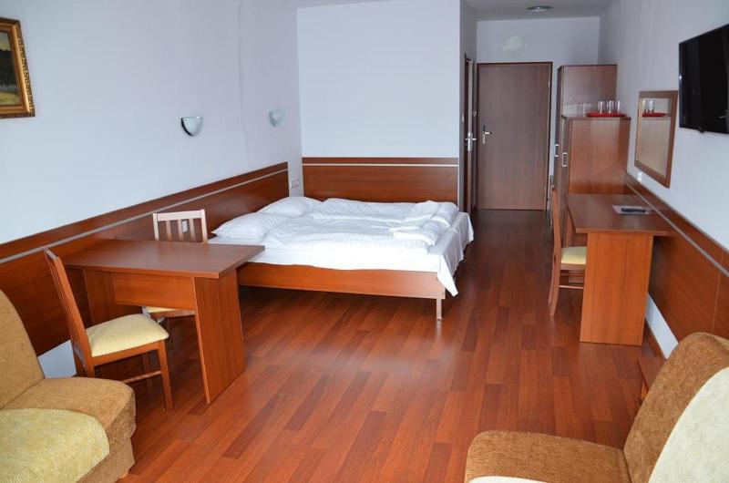 Quadruple Room image 3