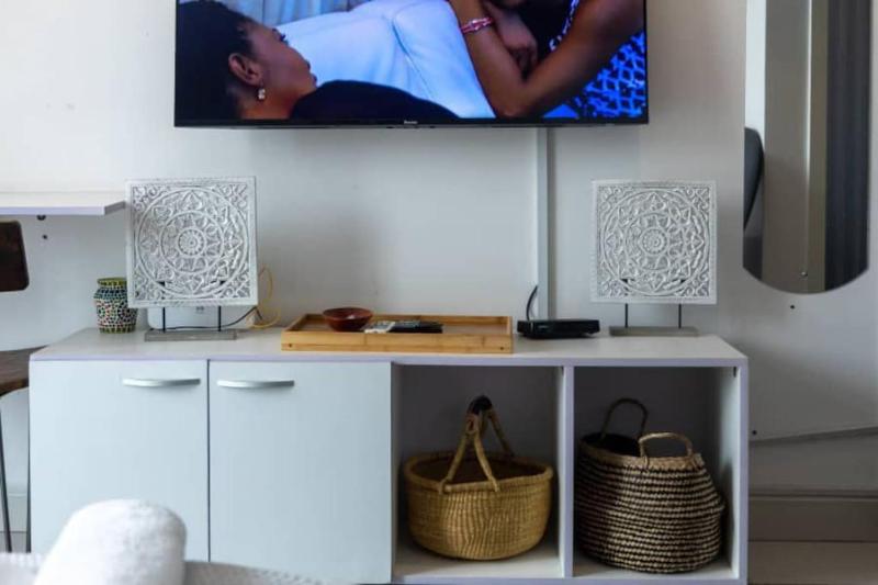 Lovely Studio at Embassy Gardens - image 10