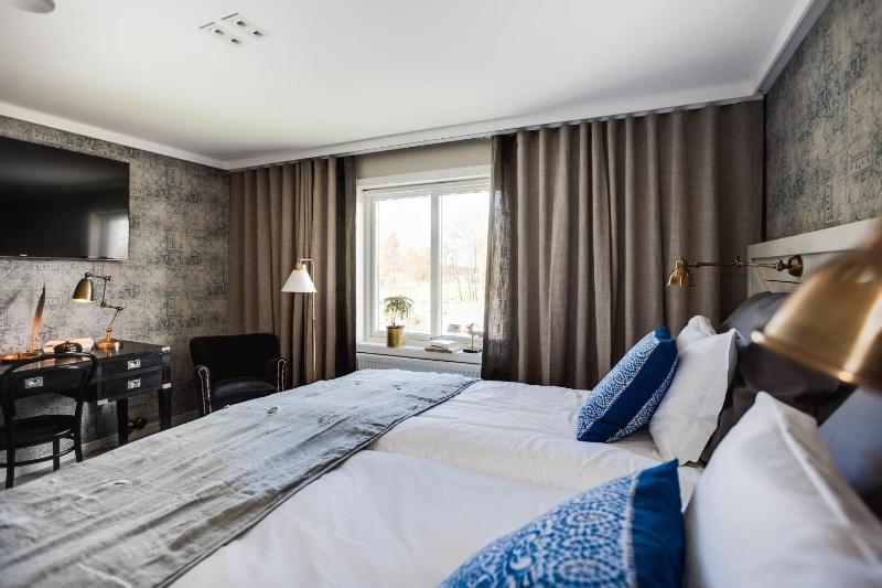 Deluxe Double Room image 4