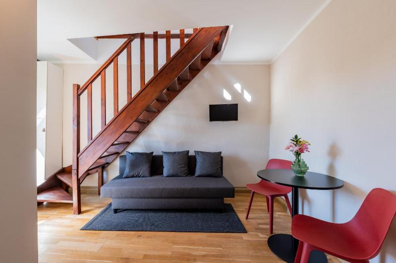 SUITE & APART - image 11