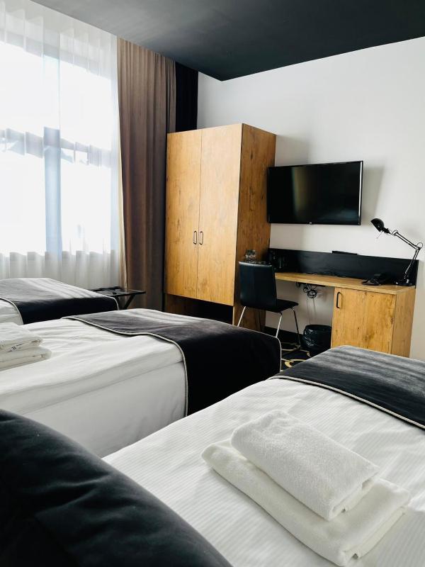Comfort Triple Room image 4