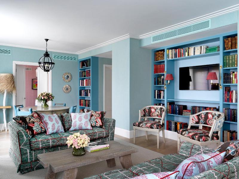One-Bedroom Suite image 3