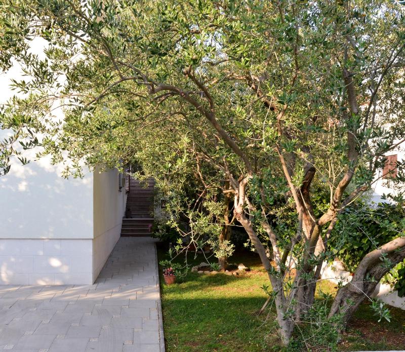 Two-Bedroom Apartment with Balcony image 3