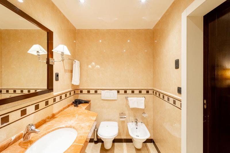 Junior Suite image 3